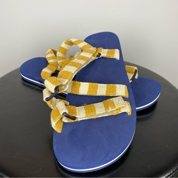 GAP • Yellow Strip Sporty Strap Sandal - Picture 3 of 8